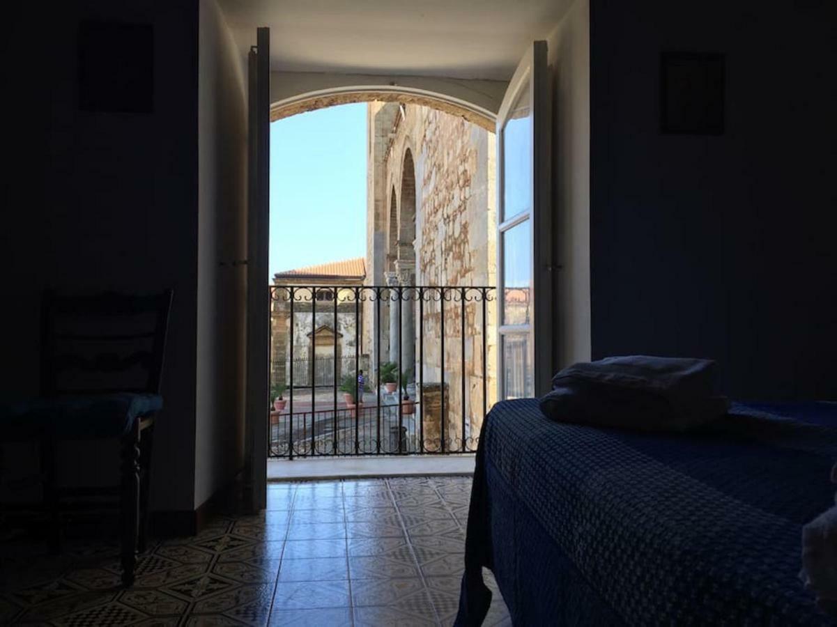 Cefalu Cathedral Palace מראה חיצוני תמונה